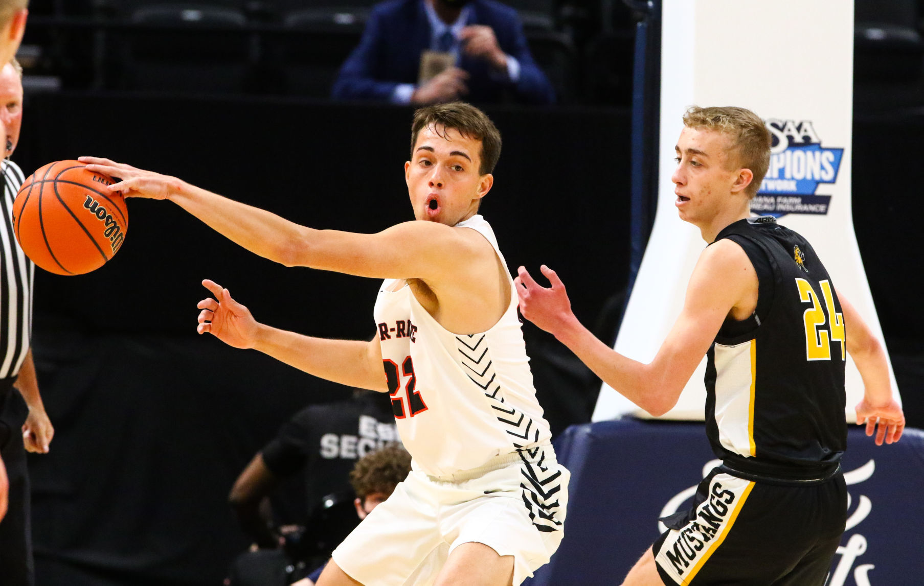 Class A boys basketball state final: Kouts vs. Barr-Reeve